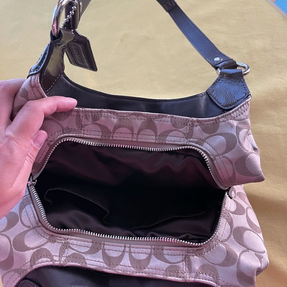 Authentic Coach Ashley Signature Hobo Bag Khaki - Picture 13 of 16